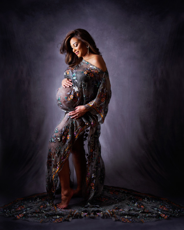 Boho pregnancy portrait.jpg