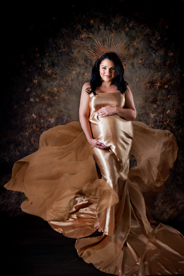 golden glamour pregnancy.jpg